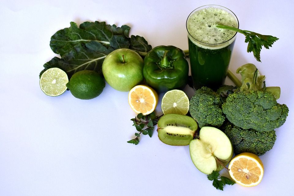 healthy smoothies and juices